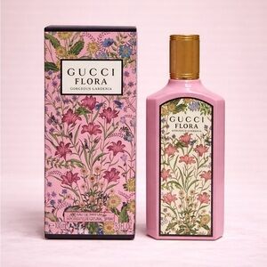 Gucci Flora Pink Floral Bottle